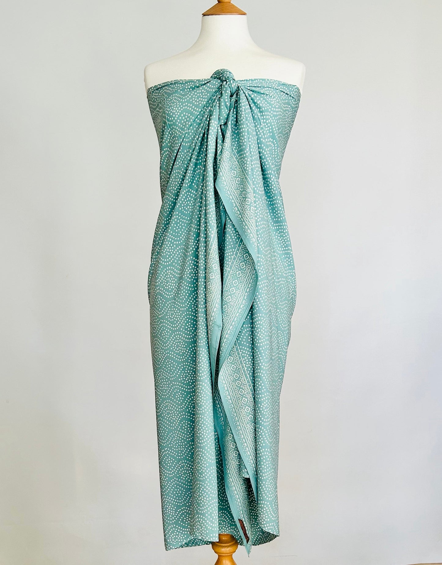 Pointillism Pastel Turquoise Batik Sarong