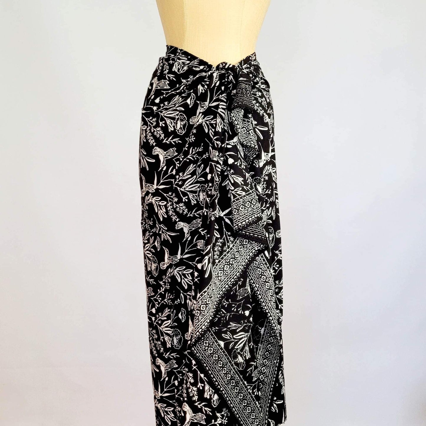 Hummingbird Black and White Batik Sarong