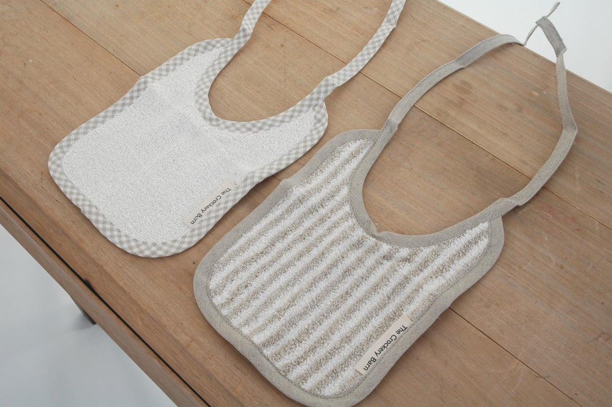 Baby Linen Bibs 2 in a Pack