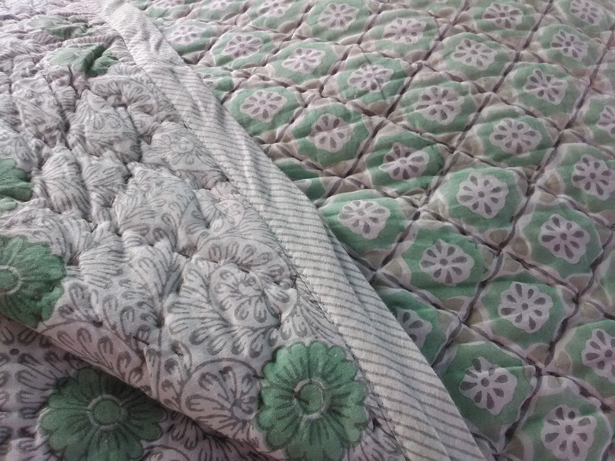 Traditional Hand Stamped Cotton Quilted Bedspread/Throw 260x260cm King Size