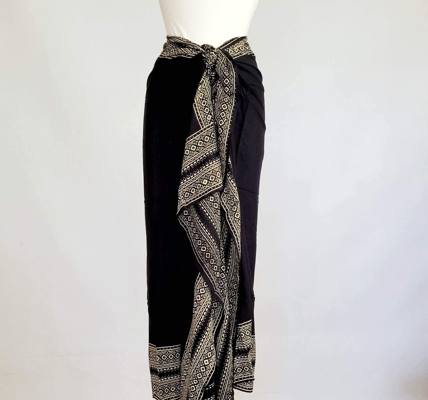 Aztec Cream Bordered Black Batik Sarong