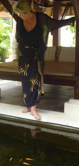 Pure Silk Cerise Lotus Flower Batik Sarong/Wrap